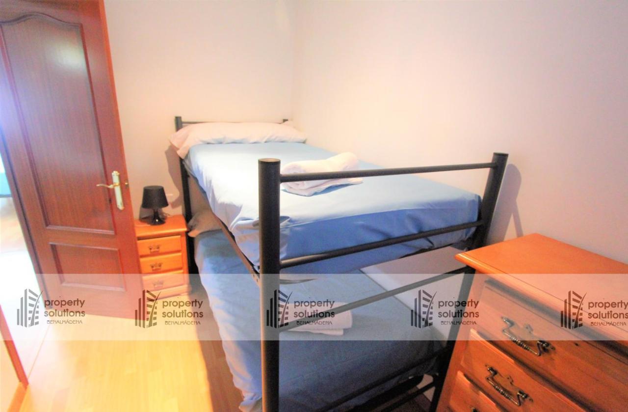 La Carihuela - Apartamento De 3 Dormitorios -A 300Mtrs De La Playa Торремолинос Экстерьер фото